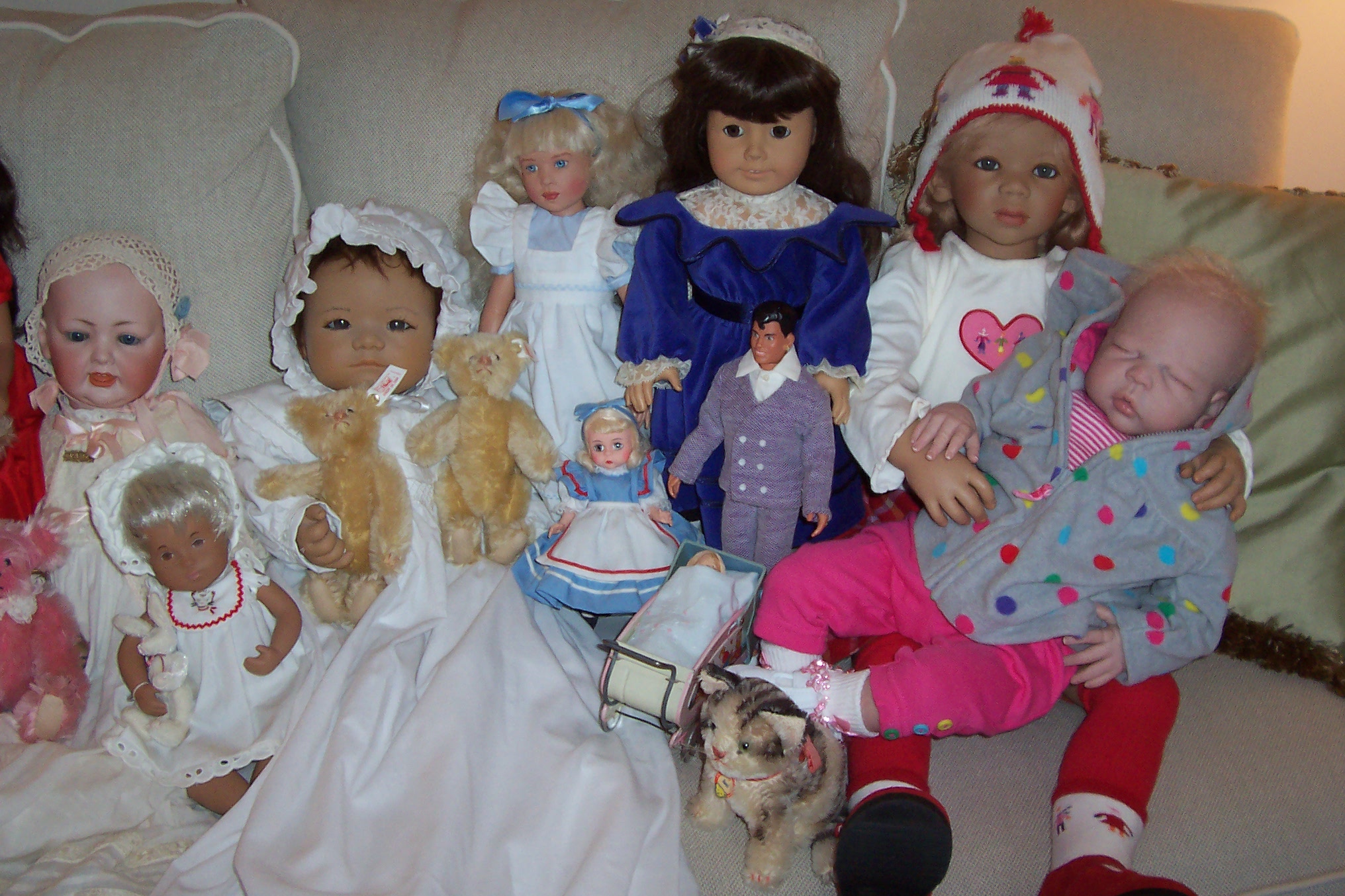 dolls.jpg